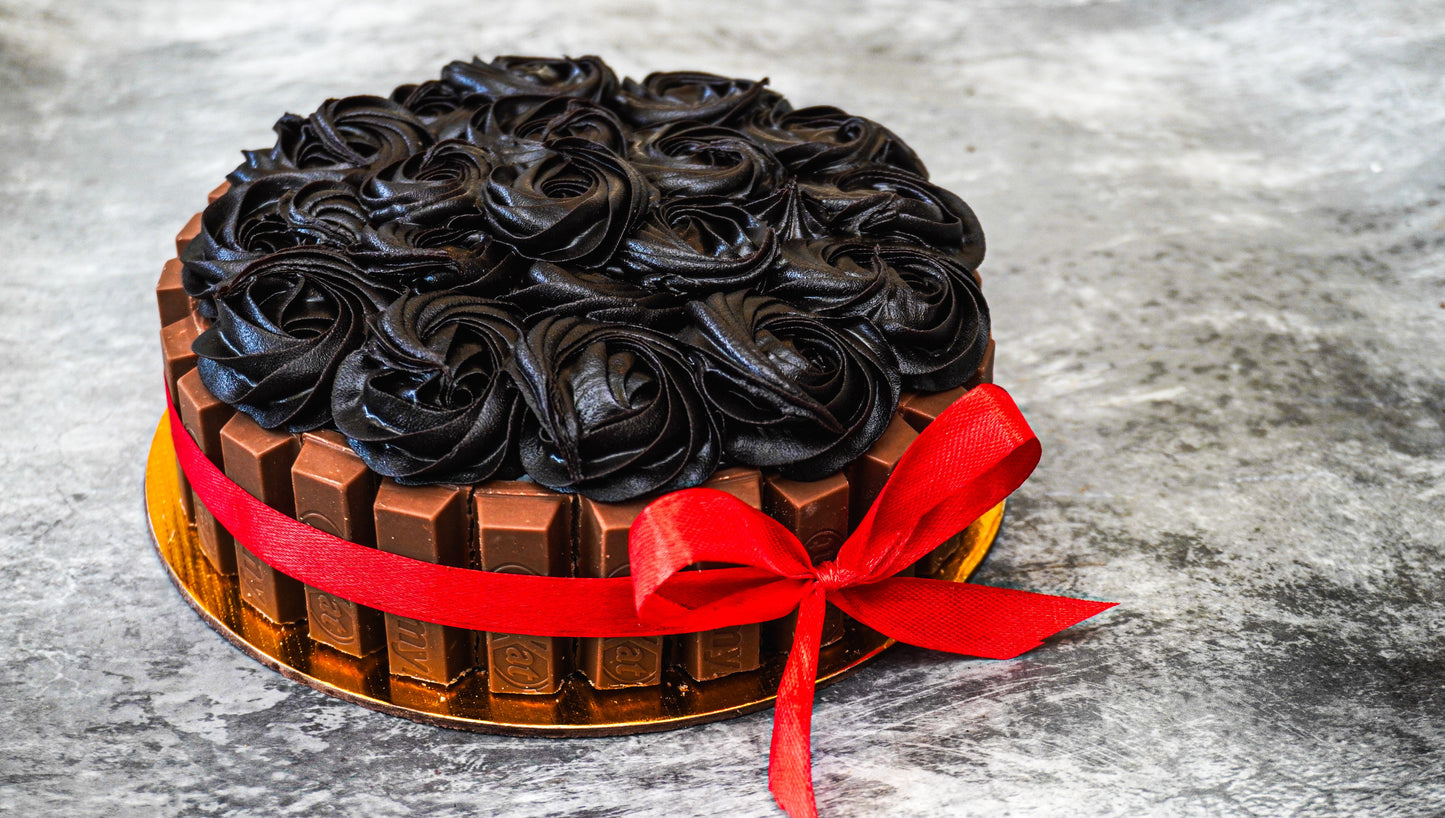 Kitkat Cake