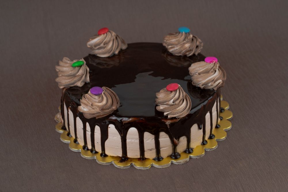 Chocolate Gems Cake Home Delivery | Indiagift